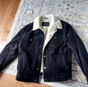 Like New 🖤🤍🖤 Black Sherpa-Lined Men's Jacket